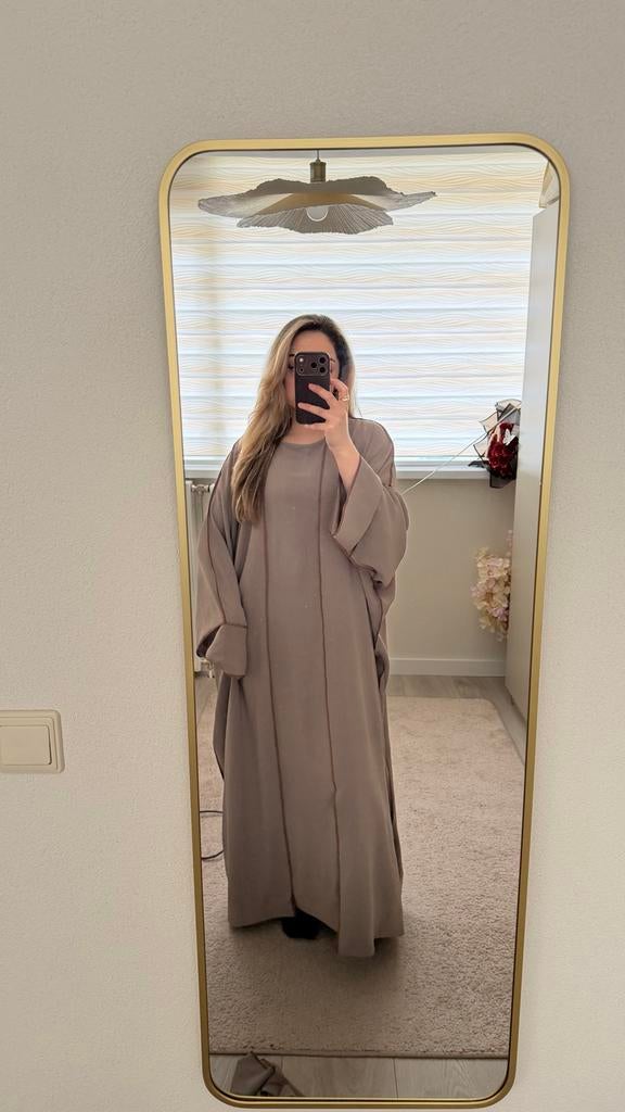 Stijlvolle Abaya - Comfortabel en Elegant, Bruin, Ophalen of Verzenden, Zo goed als nieuw, Maat 36 (S)