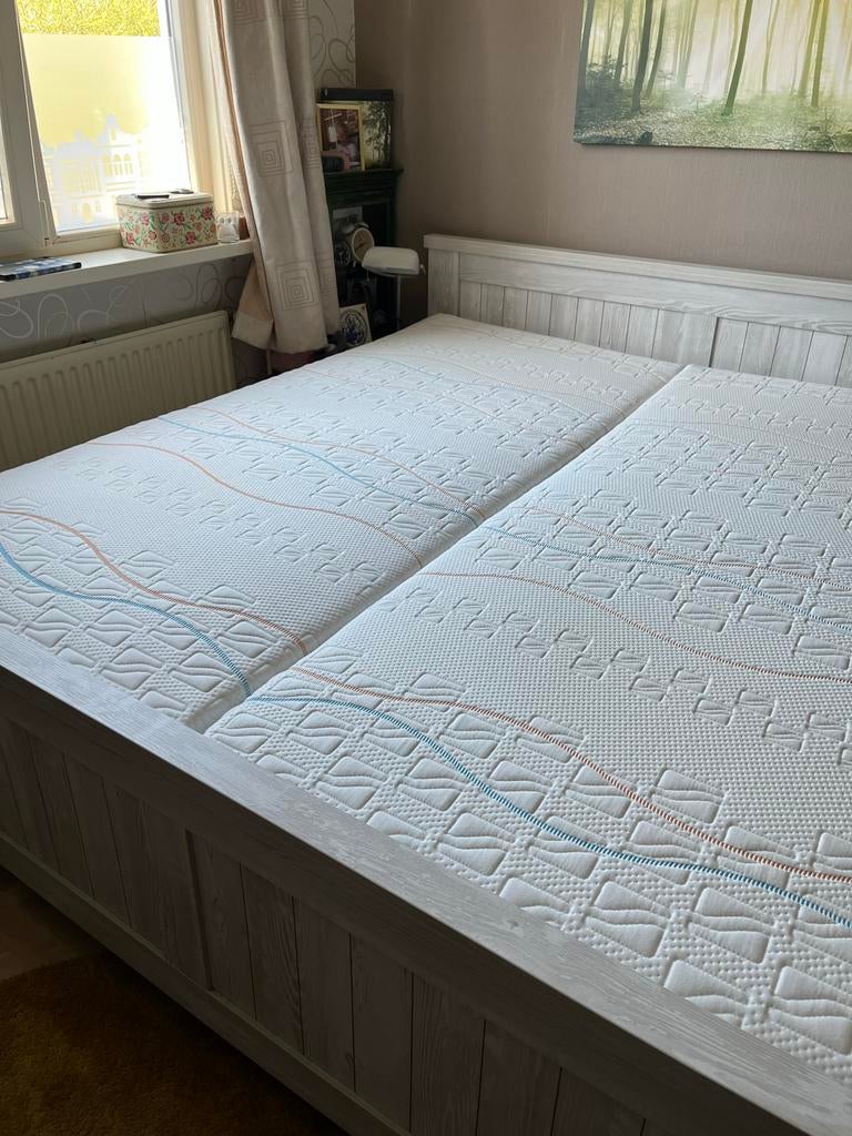 Complete bedset 2 matrassenMline, 2 lattenbodems ergosleep, Huis en Inrichting, Slaapkamer | Matrassen en Bedbodems, Ophalen, Gebruikt