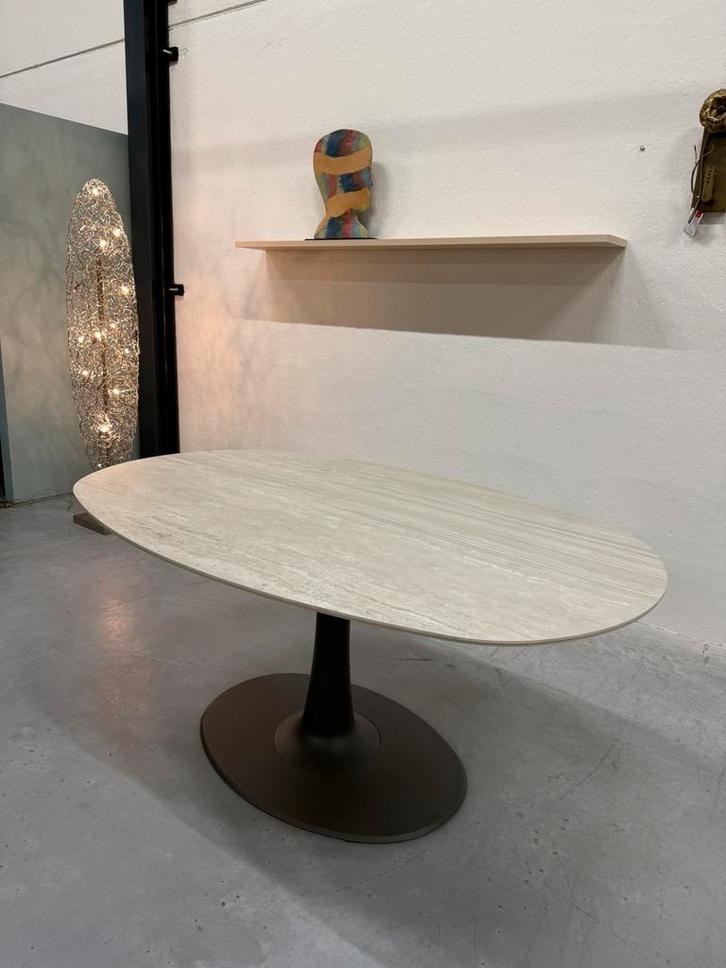 Nieuw Leolux Columna Eettafel Ovaal Keramiek Tafel 165x110, Huis en Inrichting, Tafels | Eettafels, Nieuw, 50 tot 100 cm, 200 cm of meer