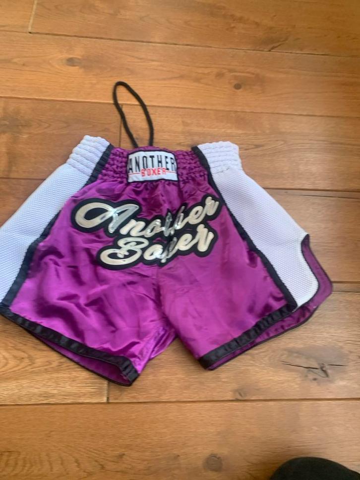 Another Boxer Boksbroek - Maat L - Paars, Sport en Fitness, Boksen, Gebruikt, Bokskleding, Ophalen of Verzenden