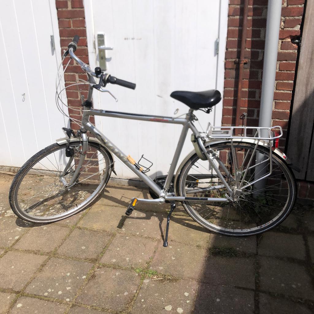 Giant herenfiets, Fietsen en Brommers, Fietsen | Heren | Herenfietsen, Ophalen, Versnellingen, Giant, Zo goed als nieuw