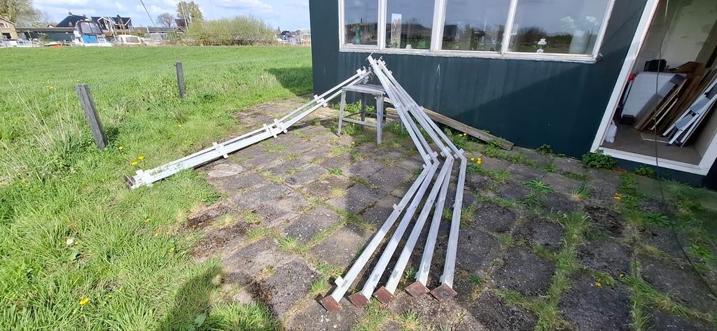 Spanten voor hok of garage, Eén persoon, Ticket of Toegangskaart