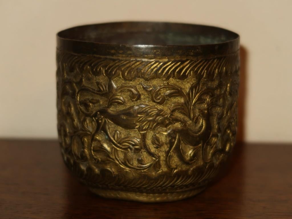 antieke Indische pot, reliëf messing sierpot, vintage India, Antiek en Kunst, Verzenden