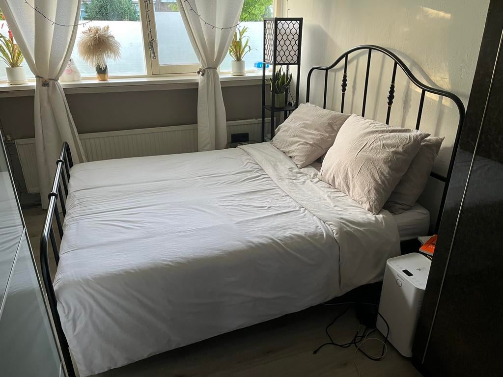 IKEA 160x200 double bed (metal frame) + delivery, Ophalen of Verzenden, Zo goed als nieuw, Tweepersoons, 160 cm