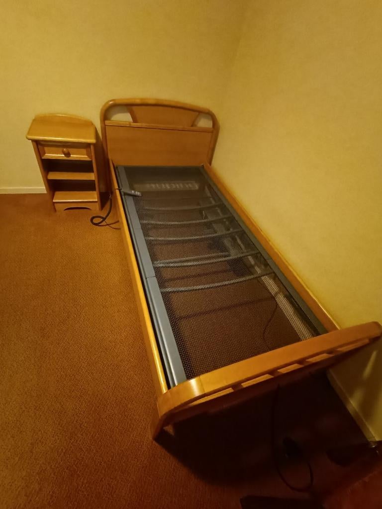 Auping spiraalbodem 90x200 + elektrisch verstelbaar bed, Ophalen, 90 cm, Eenpersoons, Hout