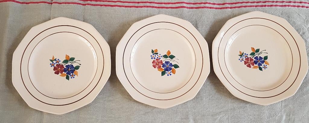 St. Amand, Lys 3 mooie roze borden, Antiek en Kunst, Ophalen of Verzenden