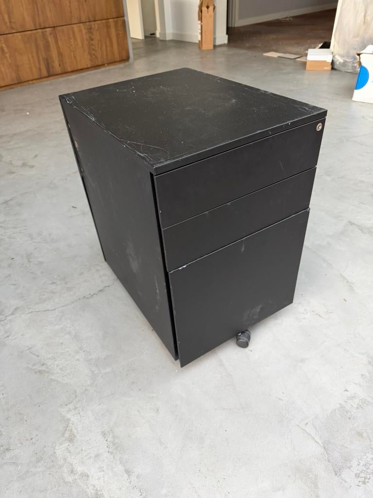 Gratis: 3 stuks ladenblok met wieltjes, Ophalen, Minder dan 50 cm, Zo goed als nieuw, 3 of 4 laden