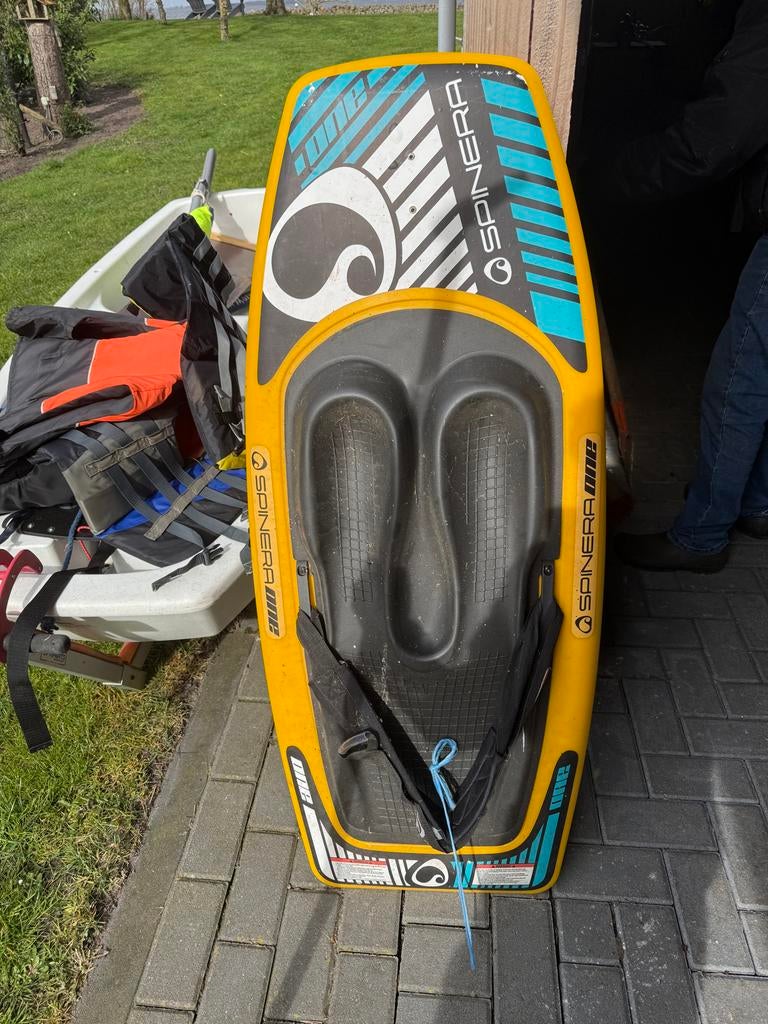 Spinera One Kneeboard, Watersport en Boten, Waterski's, Gebruikt, Ophalen
