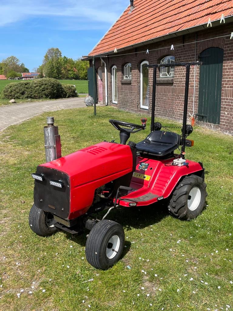 Zitmaaier trekker, Tuin en Terras, Zitmaaiers, Ophalen, Zo goed als nieuw