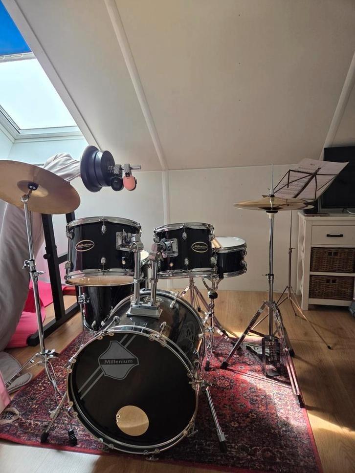 Millenium Focus 18 drumstel compleet, Muziek en Instrumenten, Drumstellen en Slagwerk, Zo goed als nieuw, Overige merken, Ophalen of Verzenden