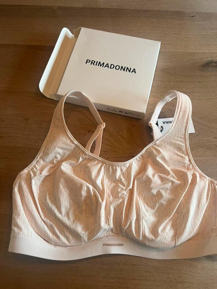 Prima Donna sport bh the gym NIEUW!! Nu 20% sale, Kleding | Dames, Ondergoed en Lingerie, BH, Ophalen of Verzenden