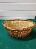 Mand riet met plastic binnen zijde vintage, Huis en Inrichting, Ophalen of Verzenden, 'T Olde Gre-j, Info@toldegrej.nl, Endepoelstraat 20f Didam
