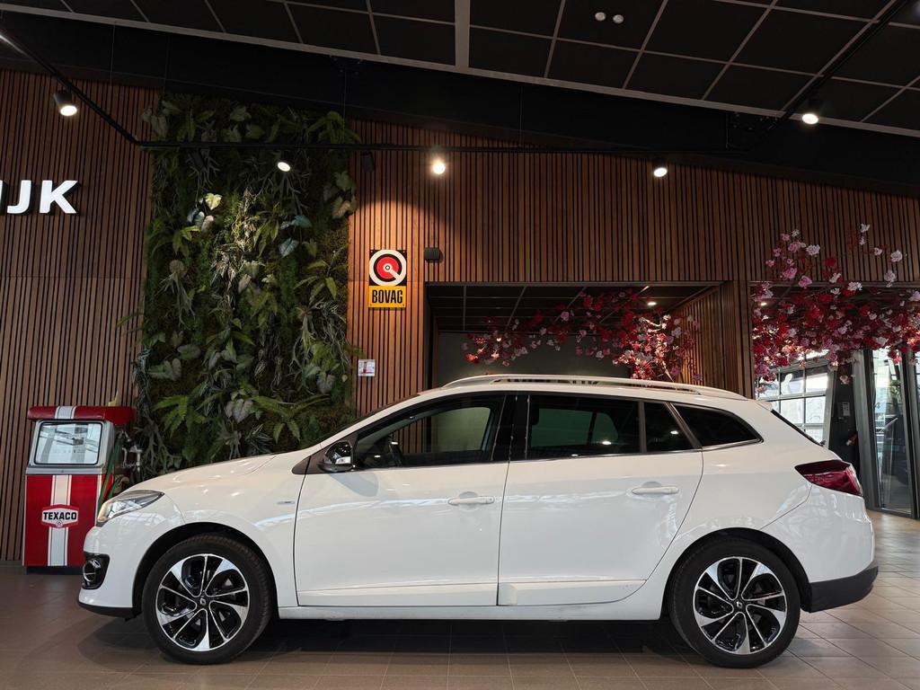 Renault Mégane Estate 1.2 TCe Bose trekhaak, Auto's, Renault, Voorwielaandrijving, Gebruikt, Euro 6, 4 cilinders