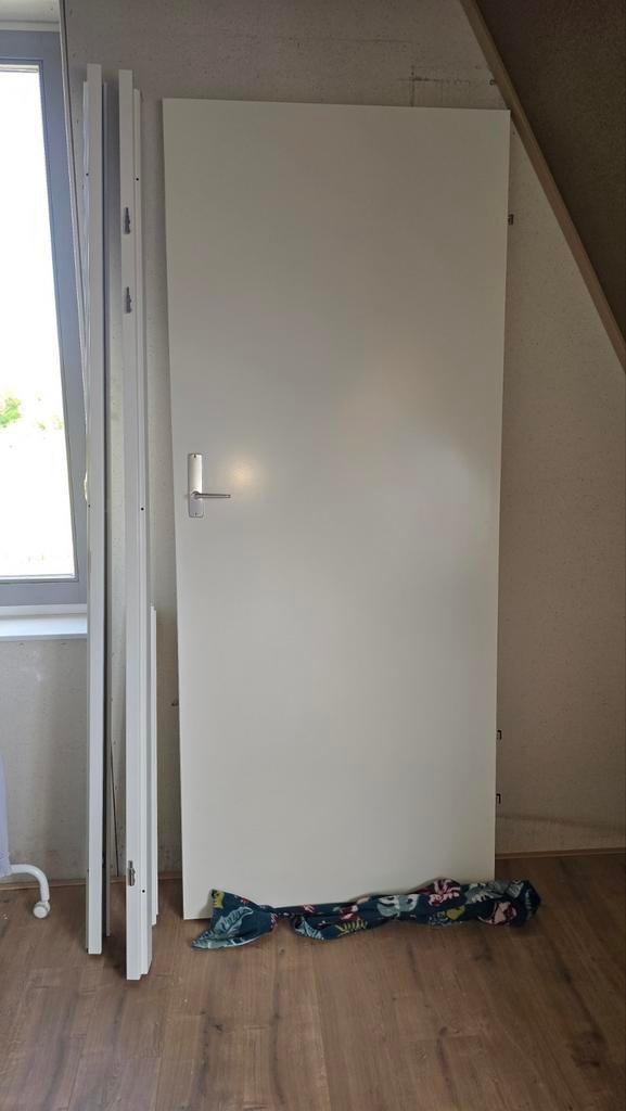 NIEUW Svedex deur met kozijn 93 x 231.5 wit, Doe-het-zelf en Verbouw, Deuren en Horren, Ophalen, Nieuw, Binnendeur, 215 cm of meer