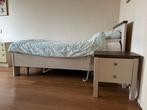 SENIORENBED/ ELEKTRISCHE LATTENBODEM/ NACHTKASTJE/MATRAS, Ophalen, 100 cm, Eenpersoons, Zo goed als nieuw