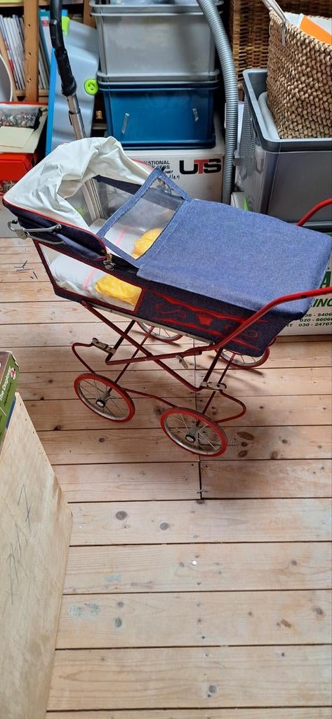 Retro poppenwagen jaren 70, Kinderen en Baby's, Speelgoed | Poppen, Ophalen, Gebruikt, Babypop