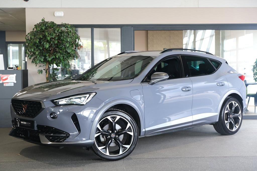 CUPRA Formentor 1.4 e-Hybrid 204PK Volleder 360Cam Trekhaak, 77 km/l, Gebruikt, 4 cilinders, Formentor