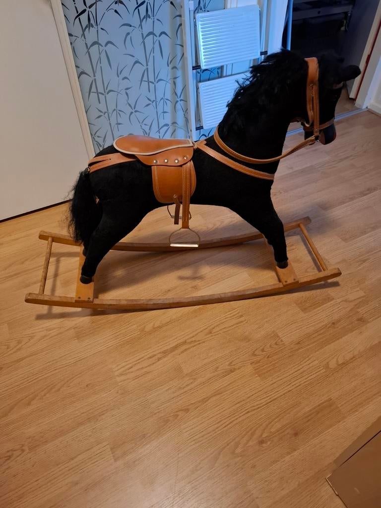 Hobbelpaard, Antiek en Kunst, Ophalen