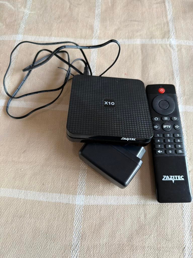 Zazitec X10 Android TV Box met afstandsbediening, Ophalen of Verzenden, Gebruikt, HDMI, Zonder harde schijf