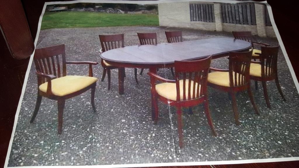 Eetkamer stoelen en tafel met stoelen, Huis en Inrichting, Stoelen, Ophalen, Gebruikt, Bruin, Stof