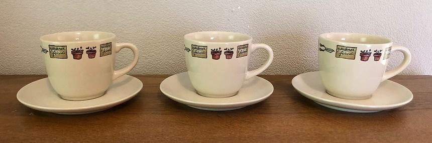 3 Kop en schotels JET Gardener friends, Ophalen of Verzenden, Zo goed als nieuw, Overige stijlen, Kop(pen) en/of Schotel(s)