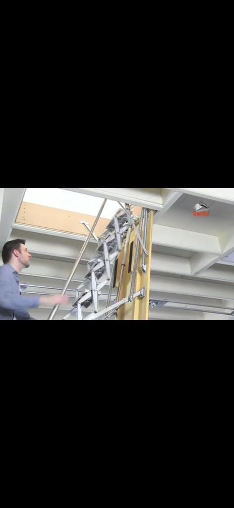 Gorter vlizo trap electrisch bedienbaar compleet, Ophalen, Gebruikt, Trap, Opvouwbaar of Inschuifbaar