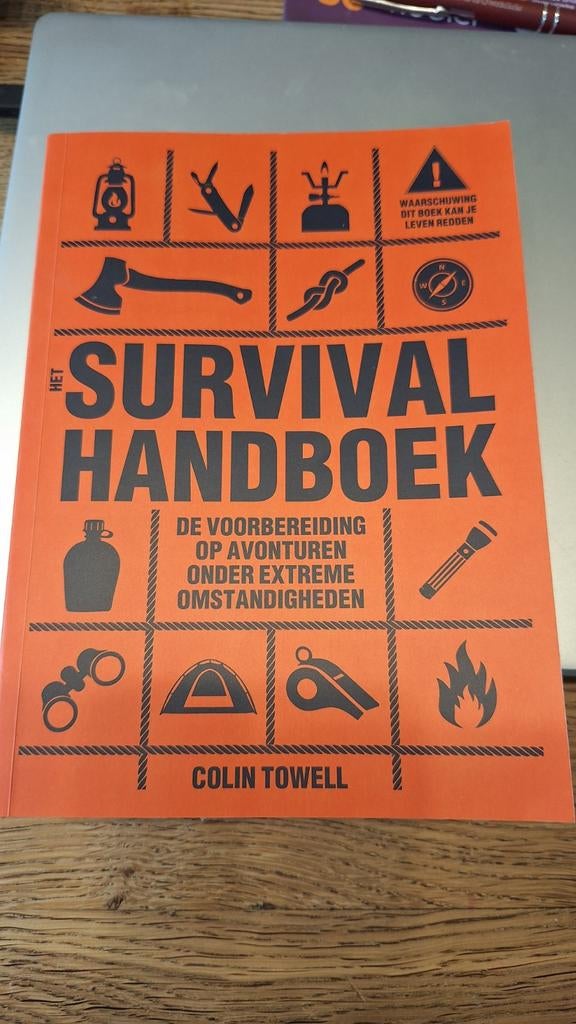 Het Survival Handboek - Colin Towell, Boeken, Ophalen of Verzenden, Zo goed als nieuw, Colin Towell