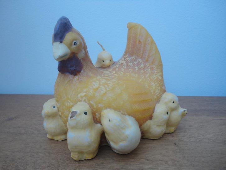 Mooie decoratieve kaars voor Pasen kip met 6 kuikens, Diversen, Pasen, Gebruikt, Ophalen of Verzenden