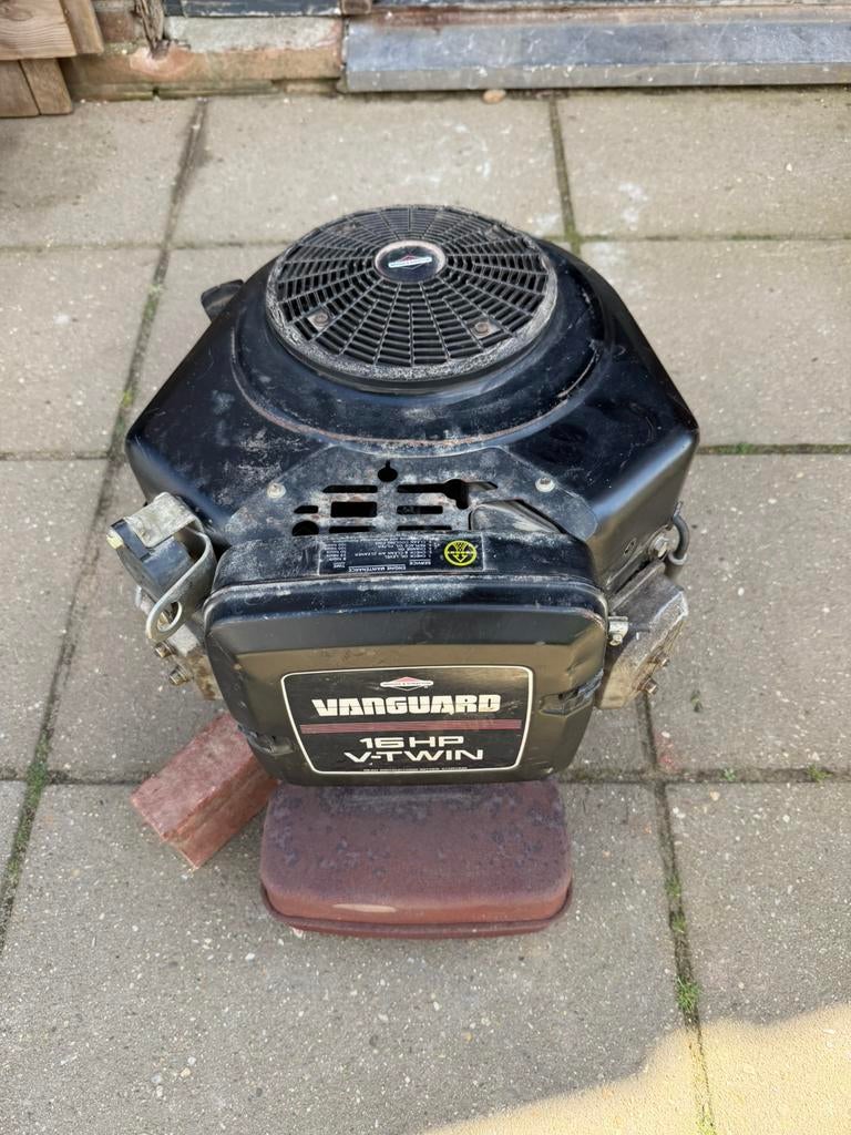 Briggs stratton motorblokken zitmaaier, Ophalen, B, Zo goed als nieuw, 50 cm of meer
