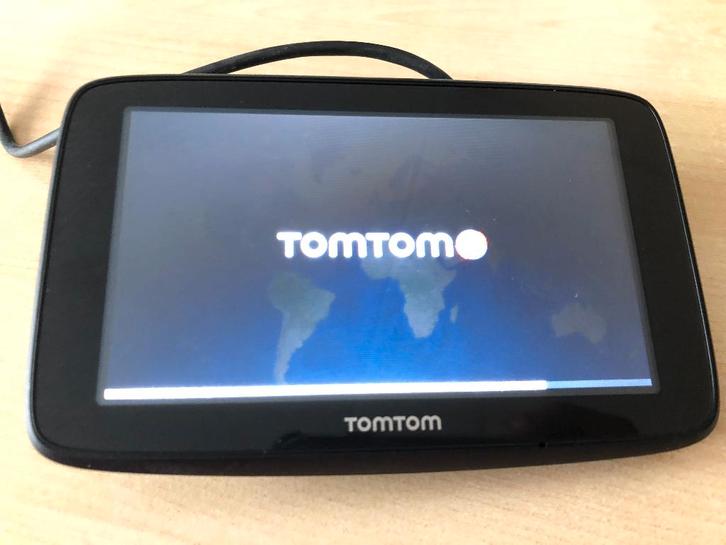 TomTom autonavigatie GO Essential, Auto diversen, Autonavigatie, Gebruikt, Ophalen of Verzenden