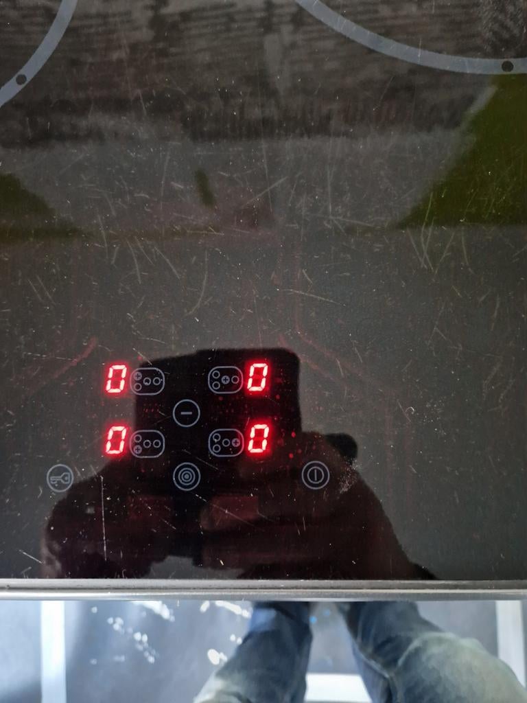 Inductiekookplaat met 4 zones - Gebruikt, Gebruikt, Keramisch, Inbouw, 4 kookzones