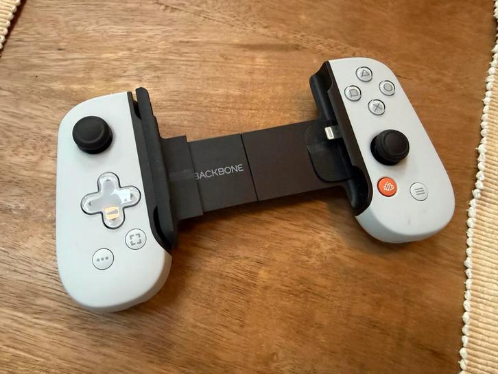 Backbone One Gaming Controller iPhone (Lightning), Spelcomputers en Games, Spelcomputers | Sony PlayStation Consoles | Accessoires