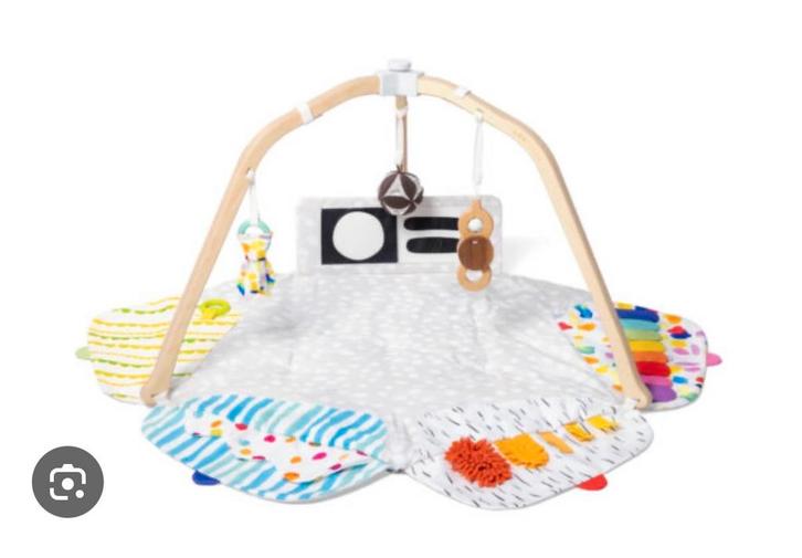 Lovevery Babygym, Kinderen en Baby's, Speelgoed | Babyspeelgoed, Zo goed als nieuw, Babygym, Ophalen of Verzenden