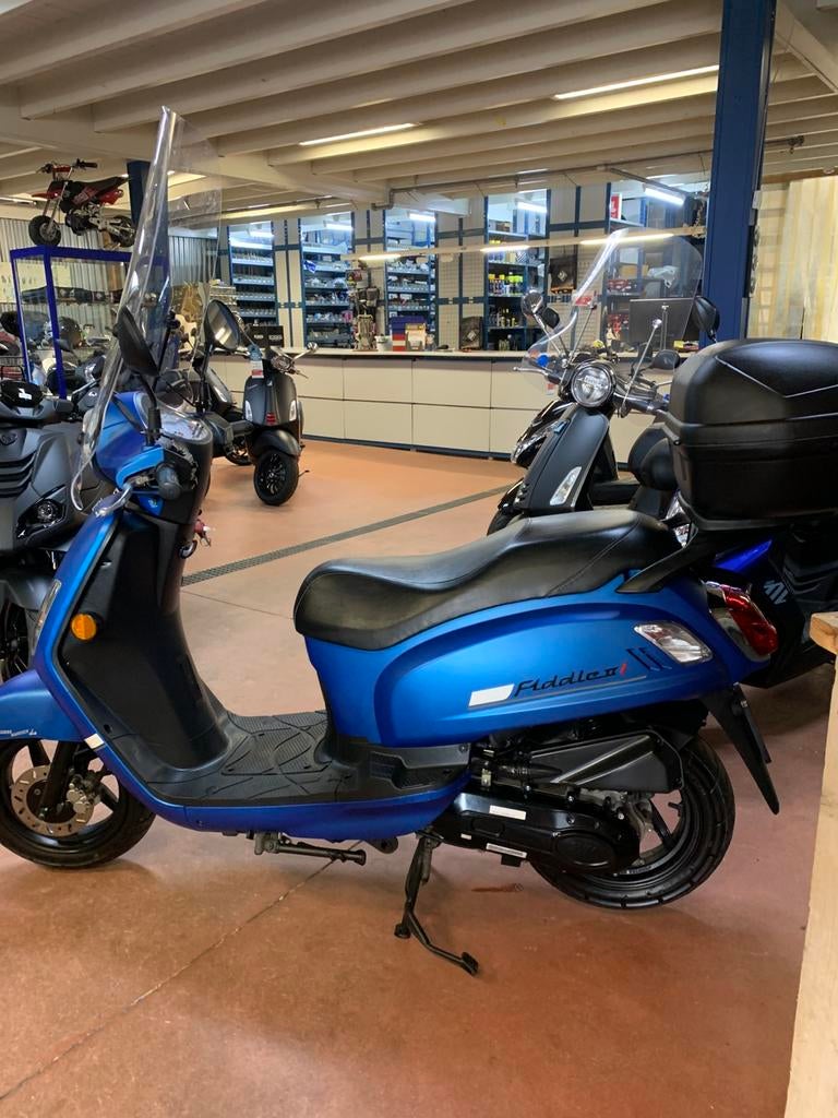 Gebro scooters: Sym fiddle II 45KM BROM blauw BJ2024, Maximaal 45 km/u, Ophalen of Verzenden, Zo goed als nieuw, Benzine