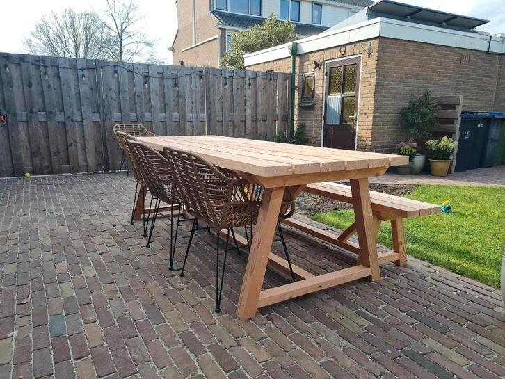 Houten tuintafel 2 meter met 1 bankje van douglashout, Tuin en Terras, Tuintafels, Nieuw, Rechthoekig, Hout, Ophalen of Verzenden