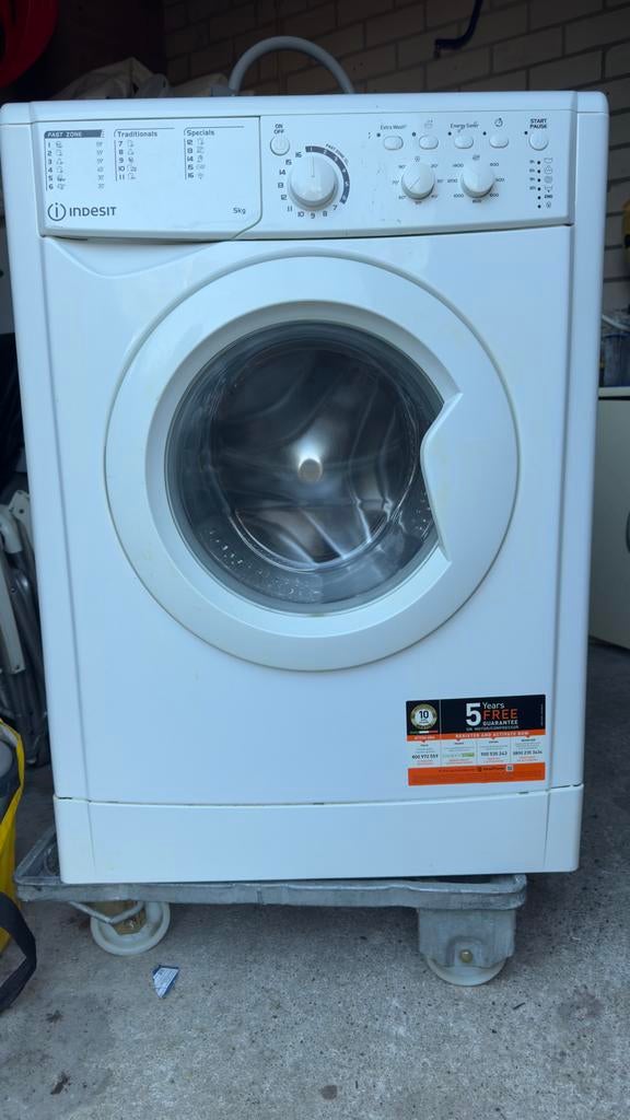 Indesit wasmachine 5kg, 1200 tot 1600 toeren, Gebruikt, 4 tot 6 kg, Ophalen of Verzenden