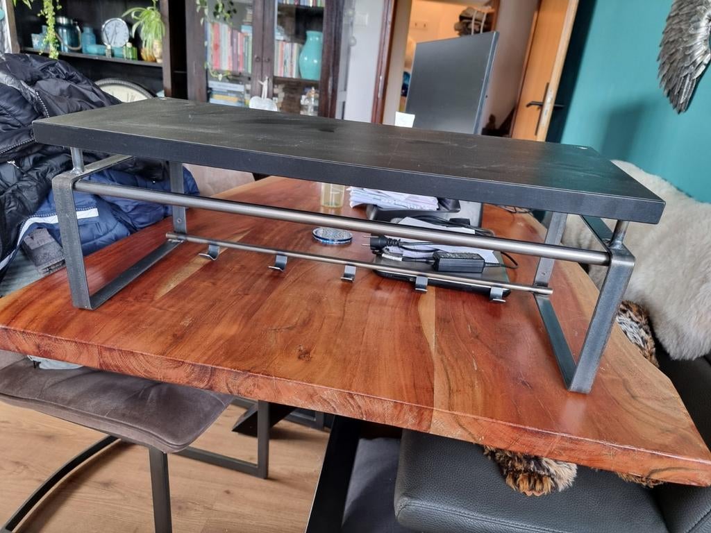 Zwart metalen kapstok, Ophalen, Zo goed als nieuw, Overige typen