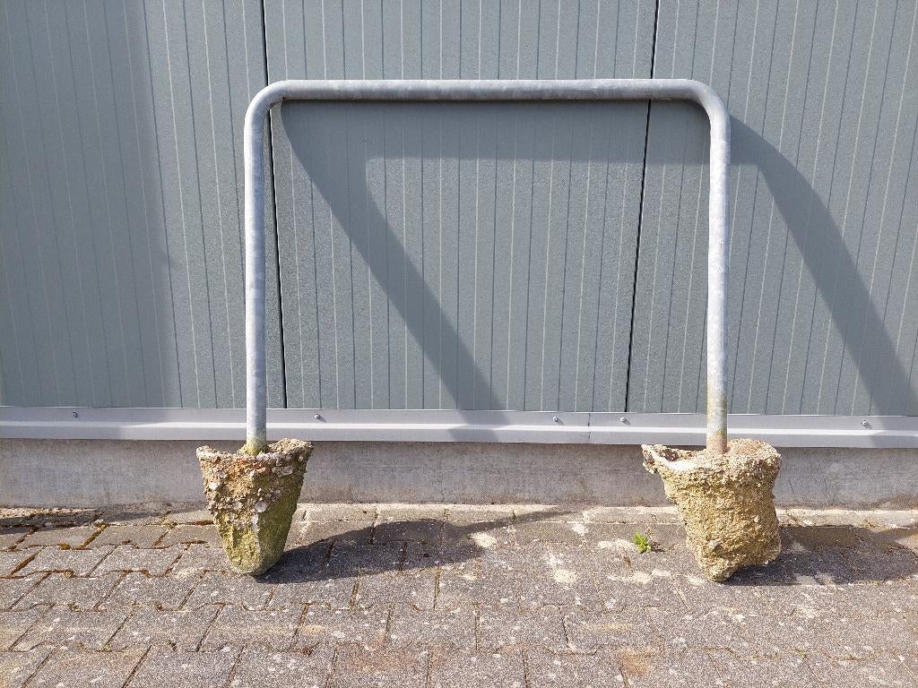 Fietsbeugel of Fiets aanleunbeugel, Ophalen, Gebruikt