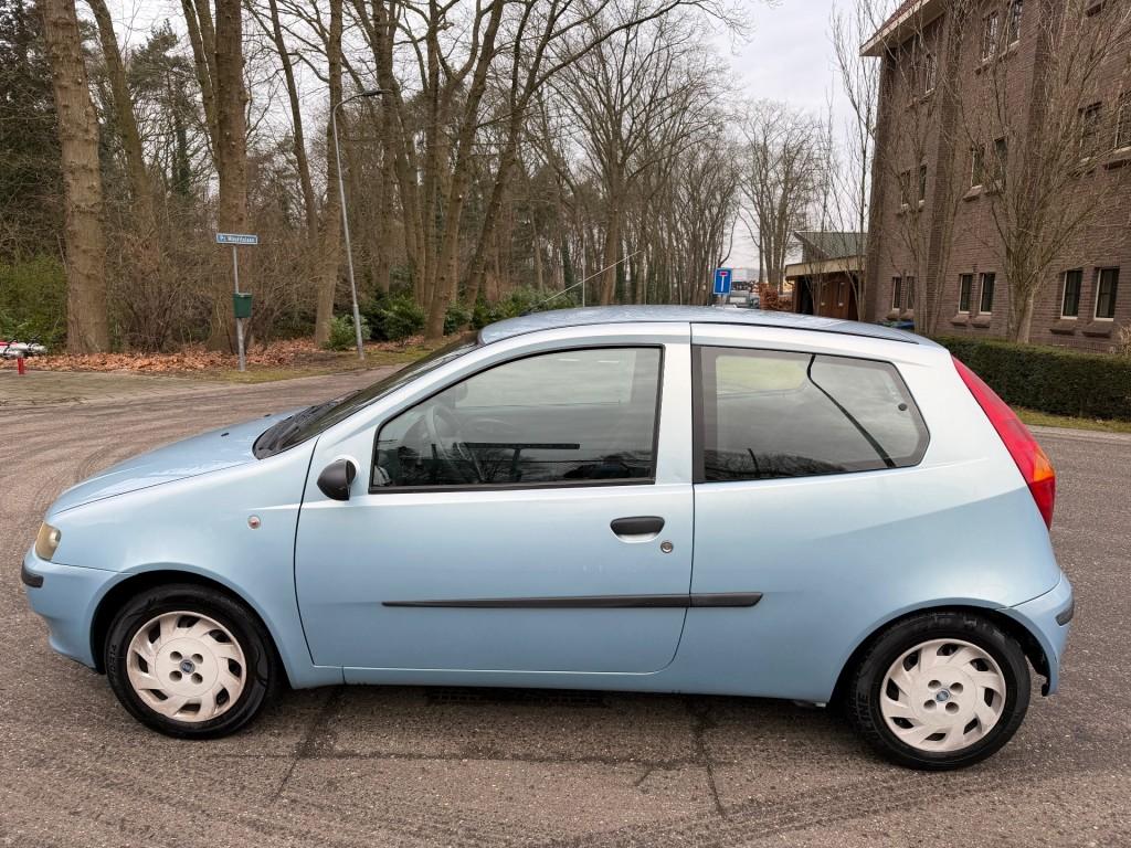 Fiat PUNTO 1.2 SOUND - APK 11-2026 - Rijdt perfect !!!, Auto's, Gebruikt, 4 cilinders, Origineel Nederlands, Bedrijf