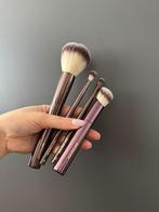 Hourglass makeup kwasten 4 stuks, Sieraden, Tassen en Uiterlijk, Uiterlijk | Cosmetica en Make-up, Brush, Brush, Gehele gezicht