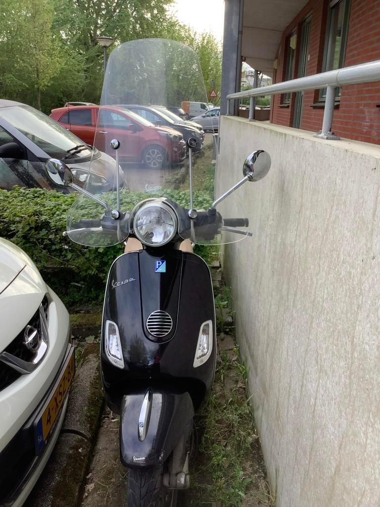 Vespa Piaggio Scooter 50cc - Bouwjaar 2012 - Prima Staat, Fietsen en Brommers, Ophalen, Gebruikt, Overige modellen, Maximaal 45 km/u