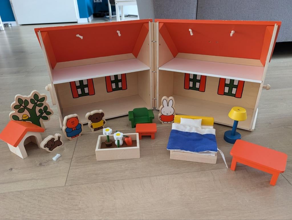 Hema Nijntje speelhuis, Ophalen, Zo goed als nieuw