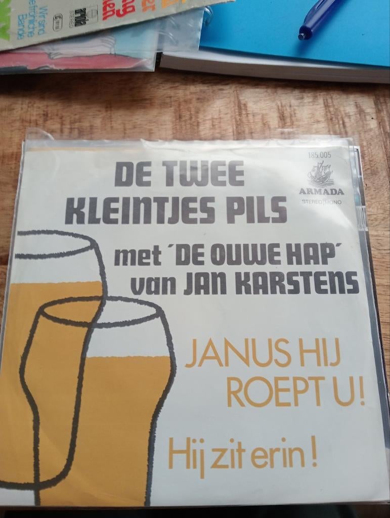 De twee kleintjes pils - Janus hij roept u, Ophalen of Verzenden, Zo goed als nieuw, Overige formaten, Levenslied of Smartlap