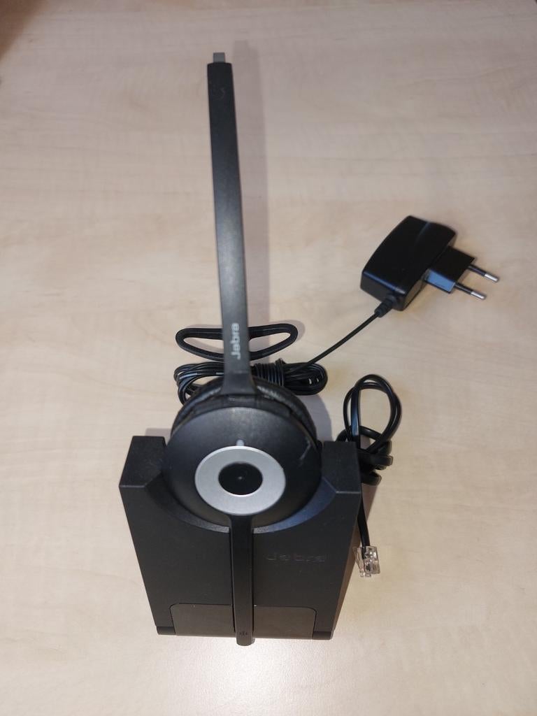 Jabra 920 Headset met Laadstation en Kabels, Gebruikt, On-ear, Ophalen of Verzenden, Draadloos