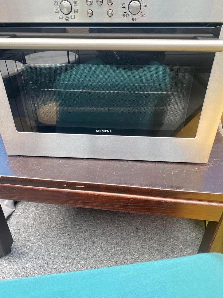 Een goedwerkende Siemens hete lucht oven., Witgoed en Apparatuur, Ovens, Gebruikt, 45 tot 60 cm, Hete lucht, Ophalen of Verzenden