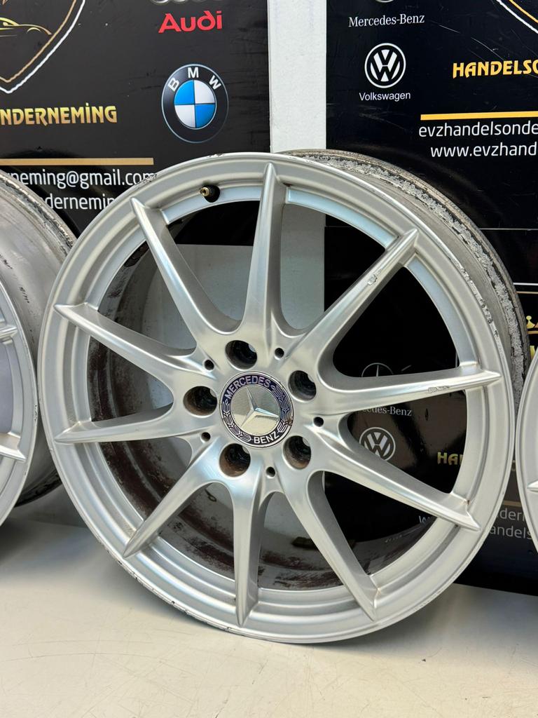 Orginele Mercedes A/B Klasse CLA sportvelgenset A2464010102, Auto-onderdelen, Gebruikt, Velg(en), 17 inch, Ophalen of Verzenden