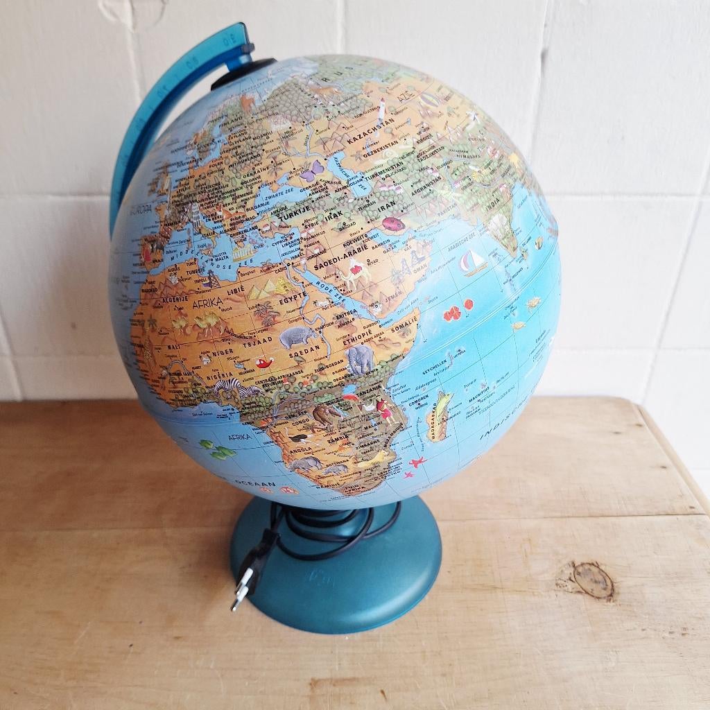 Wereldbol met Dieren / Lampje / Nachtlampje, -, -, Ophalen of Verzenden, -