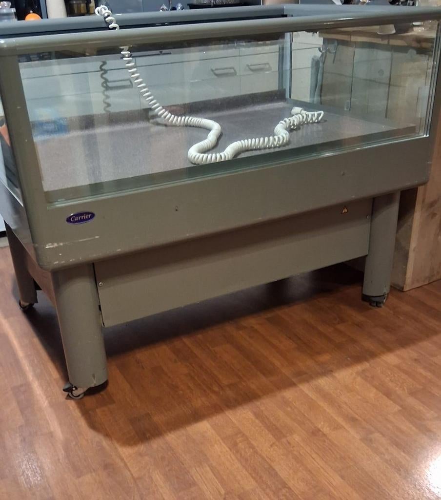 Carrier koelmeubel stekkerklaar, Ophalen