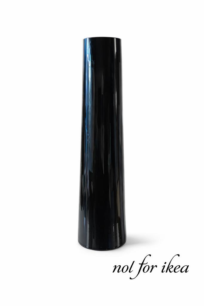 Zwarte design vaas – minimalistisch, Huis en Inrichting, Woonaccessoires | Vazen, Gebruikt, Zwart, Minder dan 50 cm, Overige materialen