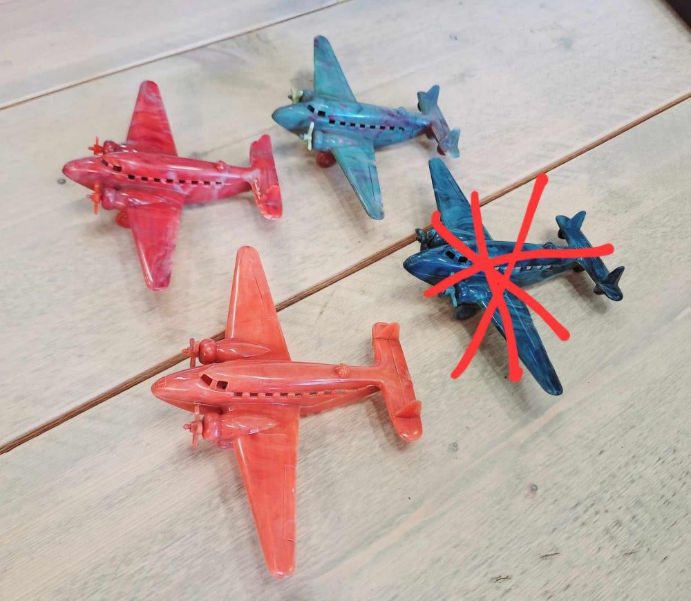 Antiek speelgoedvliegtuigje, Dutch Dakota van Luxor Toys., Antiek en Kunst, Ophalen of Verzenden